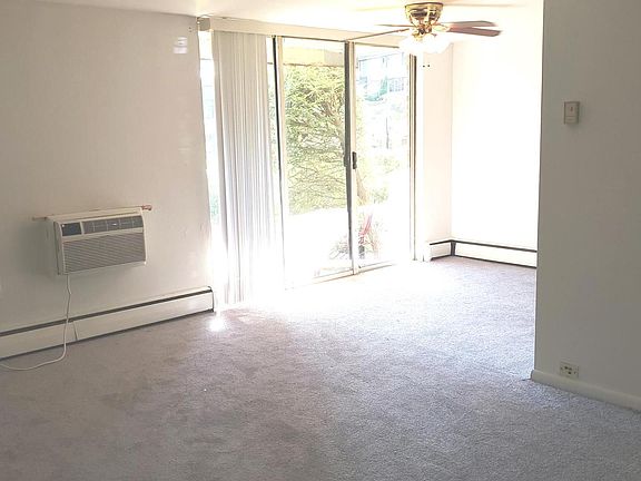3rd image of 100 E Glenolden Ave APT F5