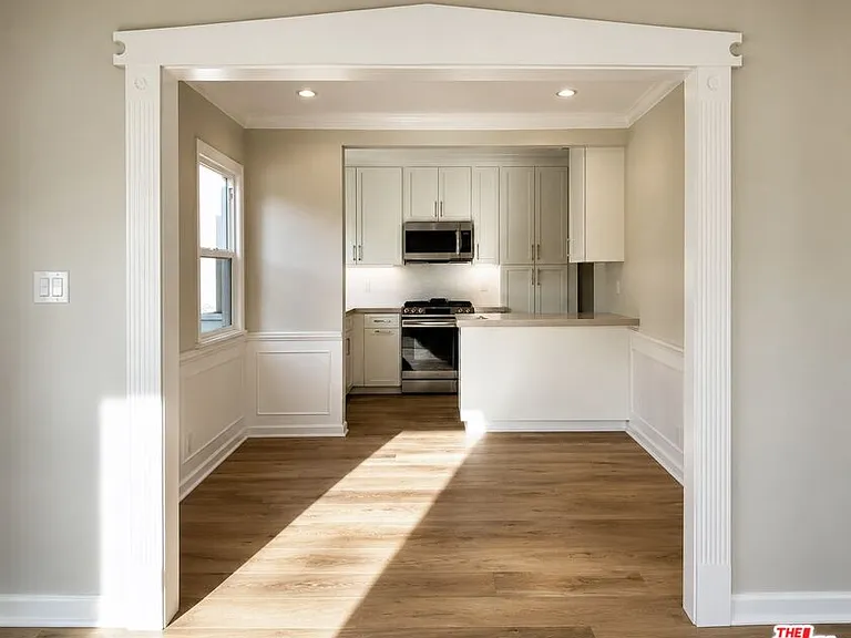 1704 Washington Ave — Photo 12