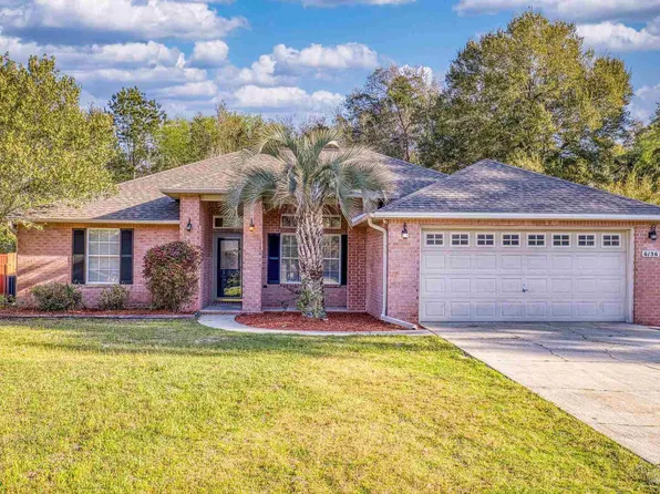 6136 Swainson St, Milton, FL 32570