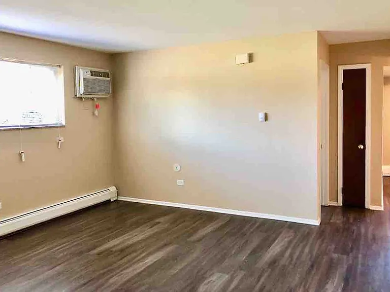629 S York Rd — Photo 3