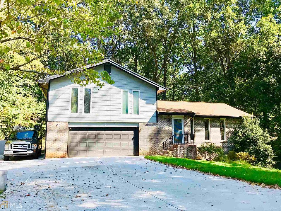 1st image of 5623 Breezy Ct