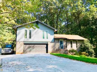 5623 Breezy Ct, Lilburn, GA