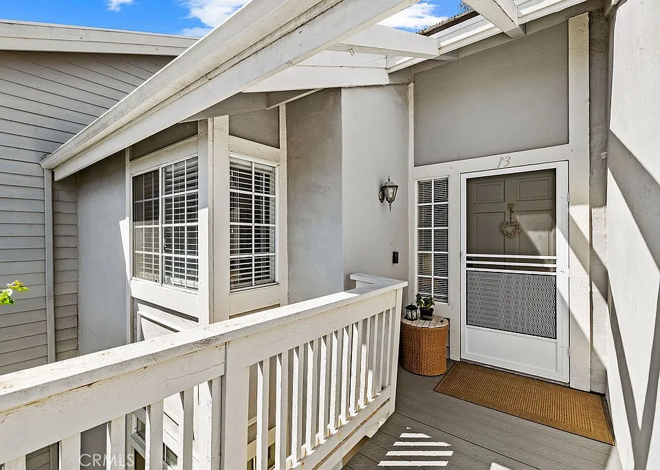 13 Campton Pl