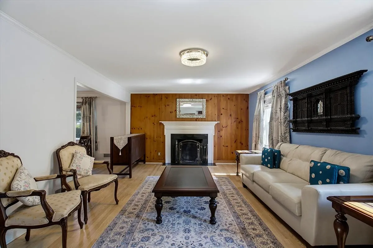 4 bed, 2003 sqft, $6,250 — Photo 3
