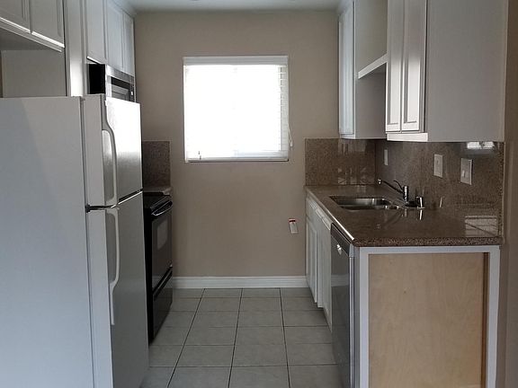 4th image of 253 S Pima Ave #Upstairs