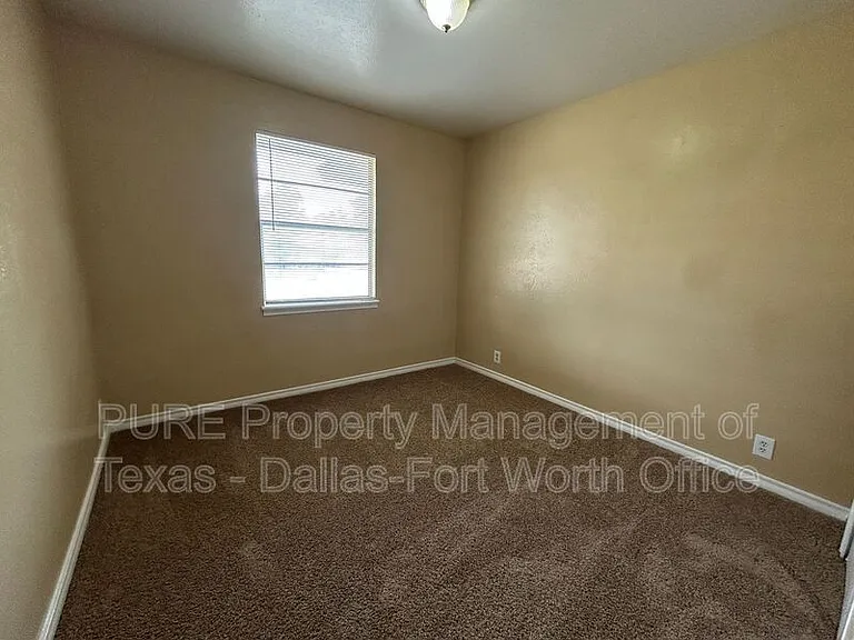 2411 E Mitchell St — Photo 21