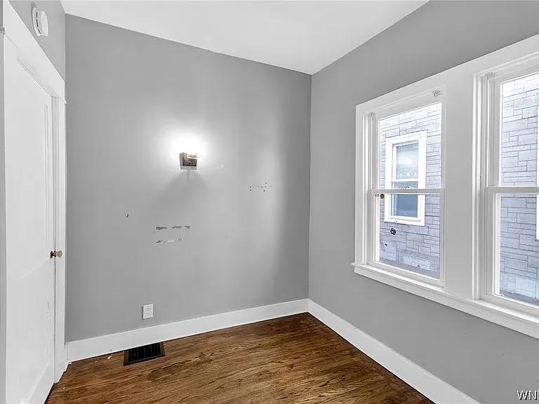 27 Como Ave #1 — Photo 13