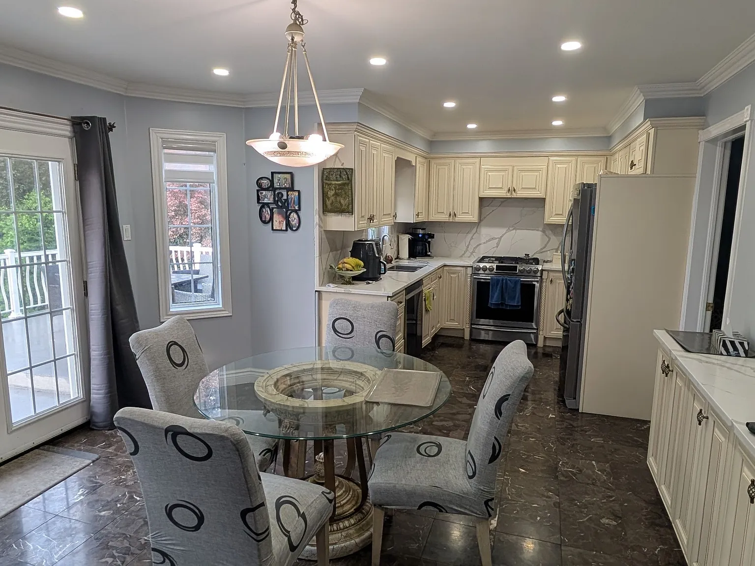 4 bed, $3,500 — Photo 2