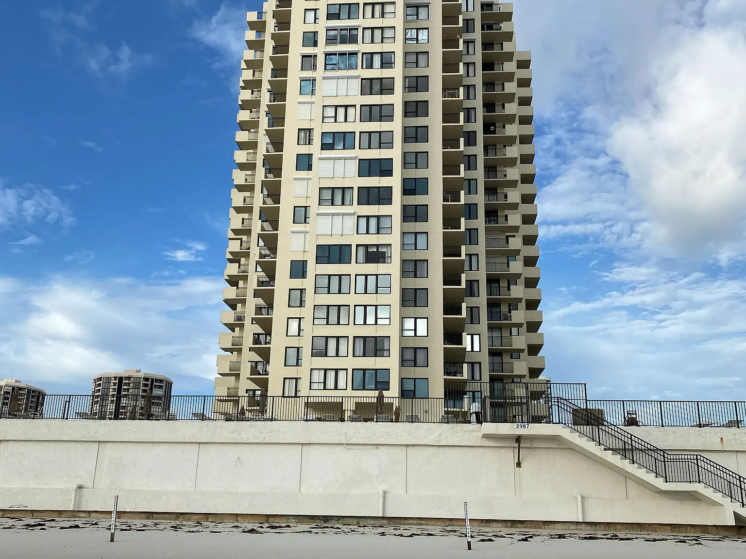 Atlantic Ave, Daytona Beach — Photo 3