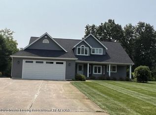 12300 Raelyn Hills Dr, Perry, MI 48872