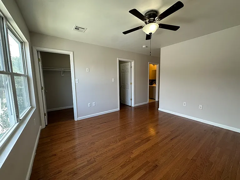 64 S 10th St #2 — Photo 17
