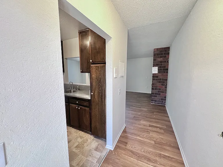 8720 Burnet Ave #21 — Photo 5