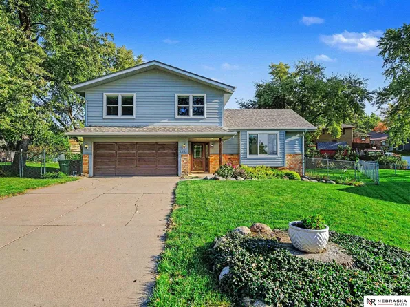 203 Sandi Ct, Bellevue, NE 68005