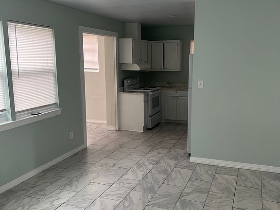 5th image of 708 Loire Way