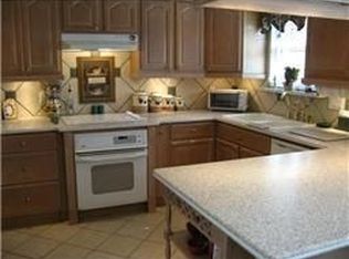 12690 Ridgecrest Dr, Willis, TX 77318