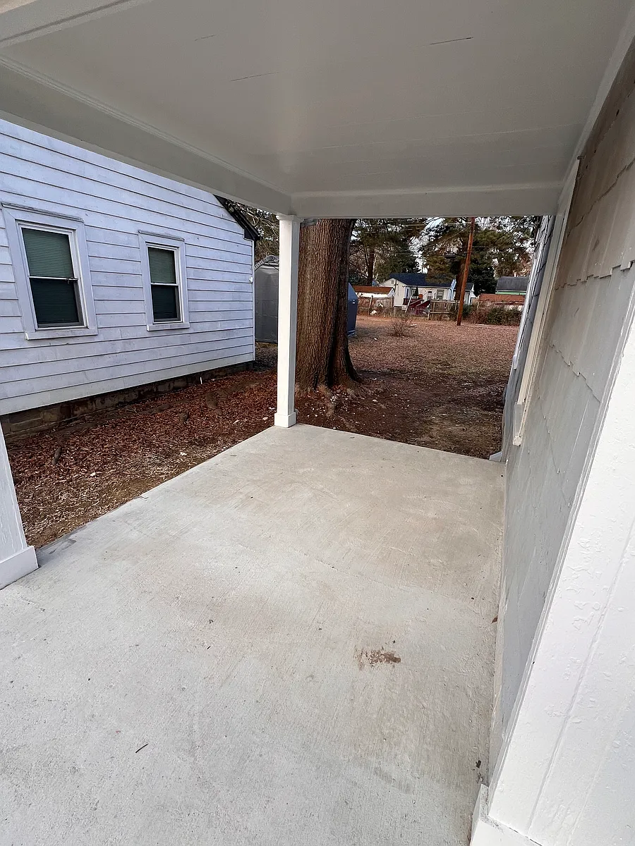 Building Photo - 1433 Minefee St