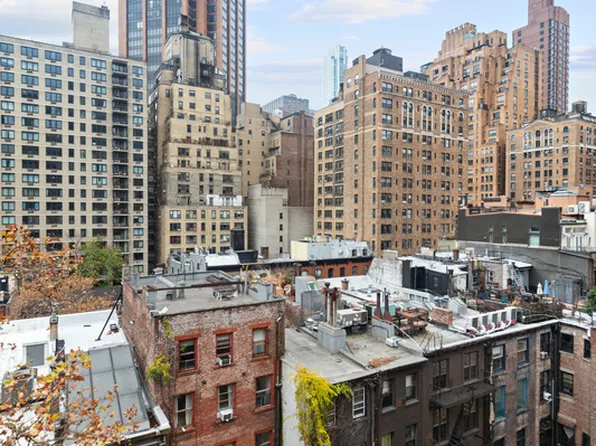 120 East 36th Street image 8 of 14