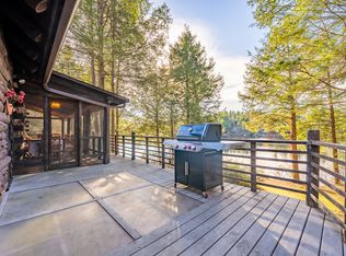 10 Washington Rd S, Goshen, MA 01032