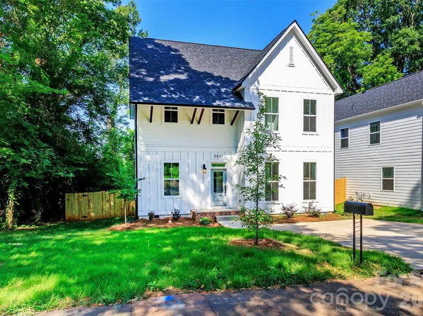 2501 Elon St, Charlotte, NC 28208