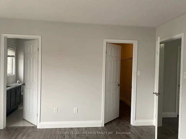 33 Glenvista Dr — Photo 3