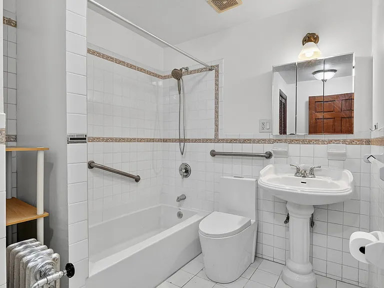 528 W 143rd St #1 — Photo 9