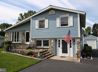 3600 W Mill Rd, Hatboro, PA 19040