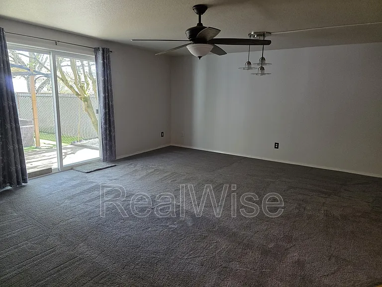 3109 NE 118th Ave — Photo 7