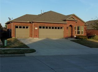 9305 Moon River Dr, Arlington, TX 76002