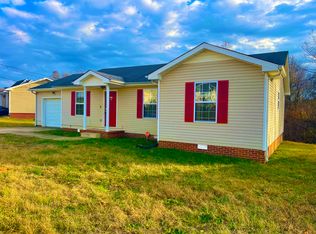 209 Pappy Dr, Oak Grove, KY 42262