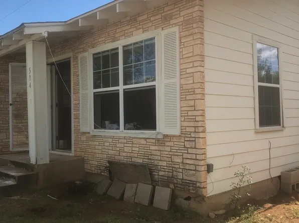 504 E FLORIDA, Pearsall, TX 78061