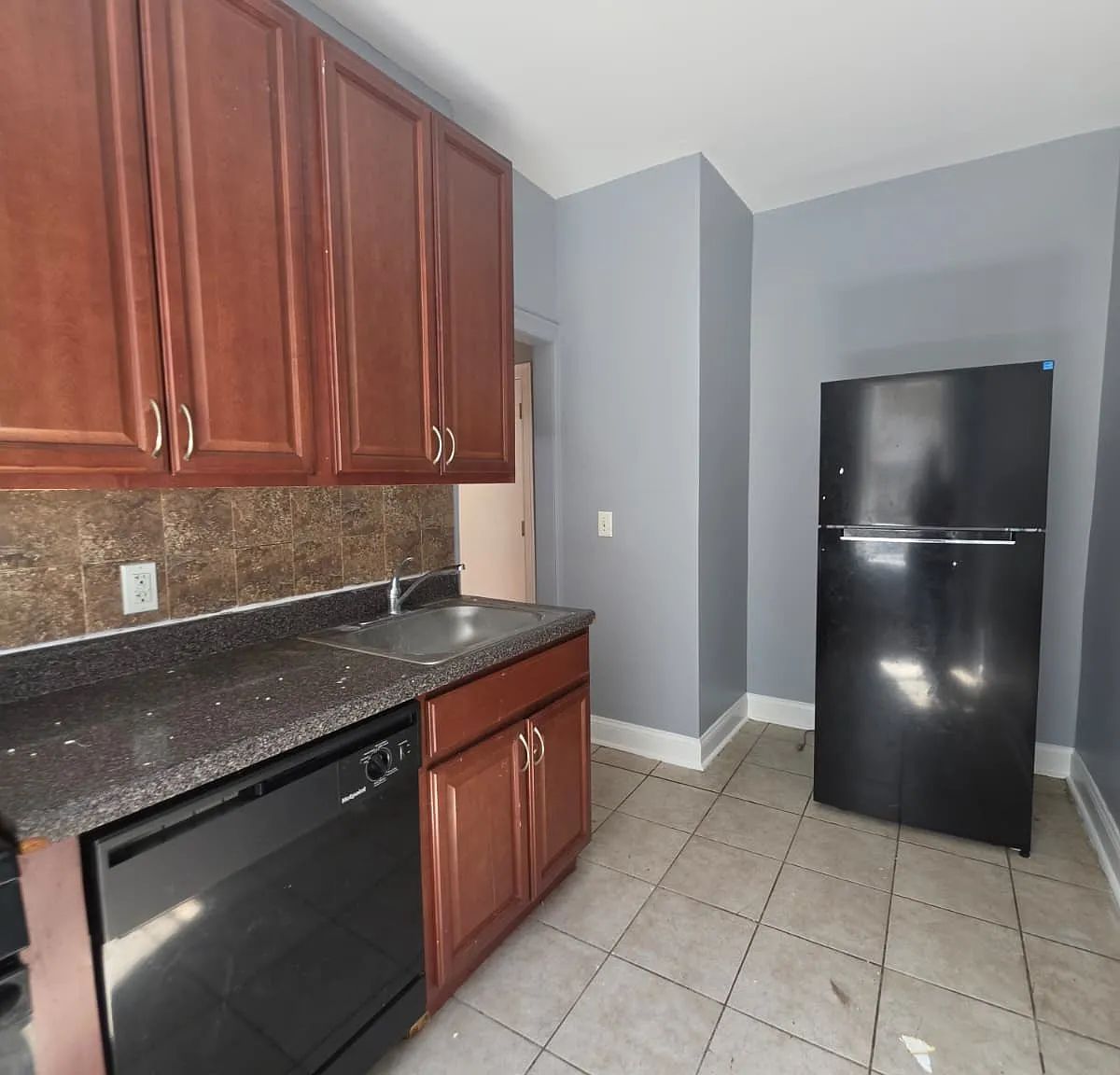 38 W 29th St — Photo 3