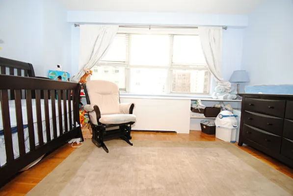 Rented by Buchbinder & Warren | media 2