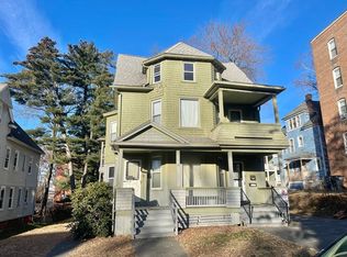 30-32 Woodside Ter, Springfield, MA 01108