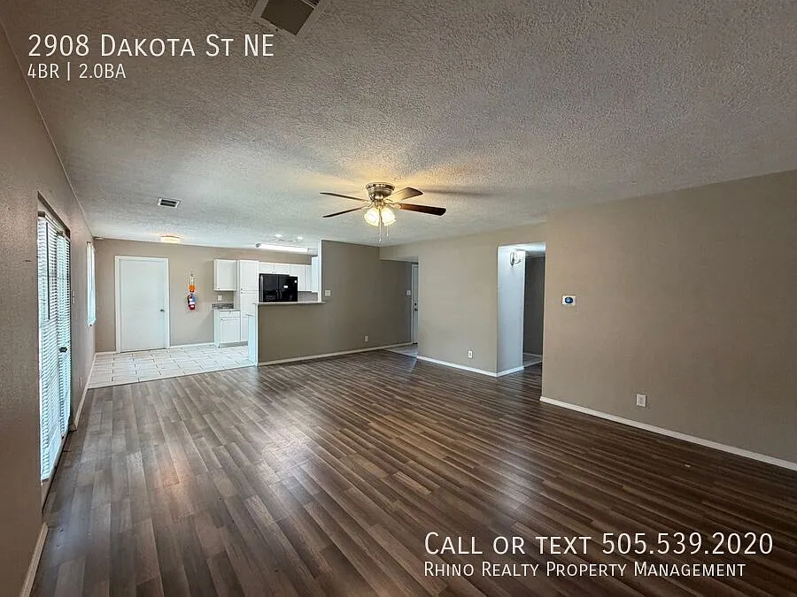 Lovely 4 Bedroom 2 Bathroom Home In NE ABQ! — Photo 4
