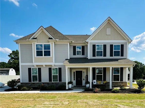 771 Oak Hill Ln, Belton, SC 29627