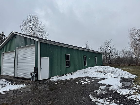 4th image of 12073 Belle River Rd