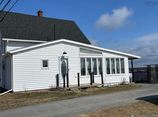 637 Highway 335, West Pubnico, NS B0W 3S0