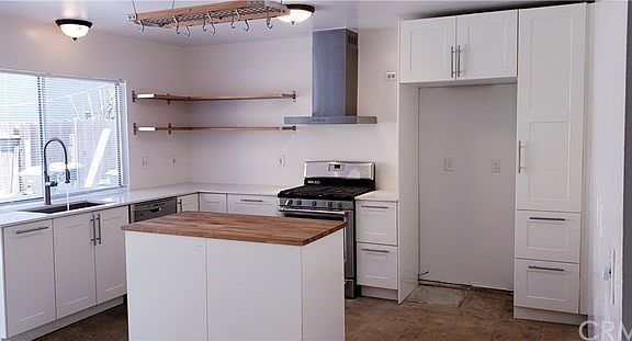 3rd image of 392 Woodland Pl #A