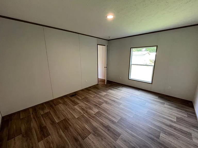 515 Tom Mann Rd — Photo 32