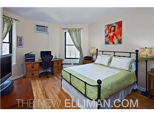 Sold by Douglas Elliman | media 21