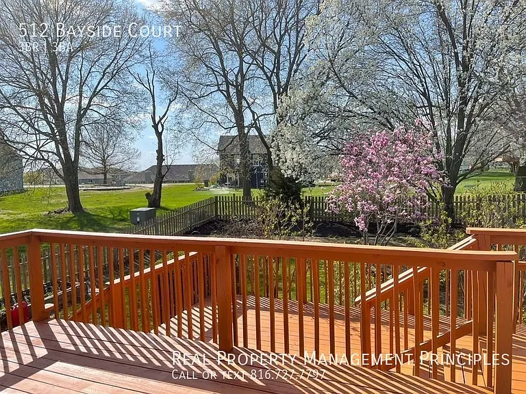 512 Bayside Ct — Photo 6