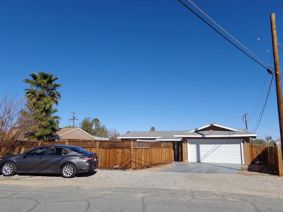 Building Photo - 72476 Sunnyvale Dr