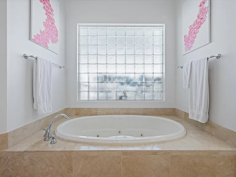 12200 Sunnydale Dr — Photo 26
