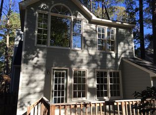 1705 Point Owoods Ct, Raleigh, NC 27604