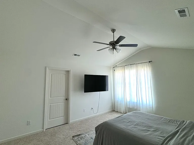 Chelsea Park Cir — Photo 5