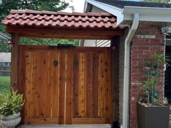 10926 Washington St, Kansas City, MO 64114