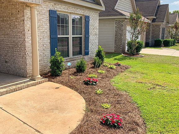 3rd image of 202 Moonlight Ln