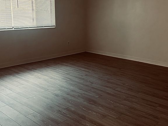 5th image of 901 Hickory St #207207
