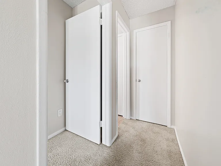 PowderHorn Apartments — Photo 13