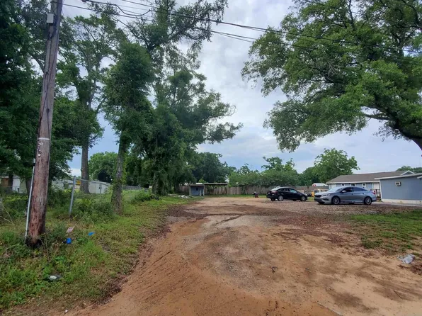 3820 W Jordan St, Pensacola, FL 32505